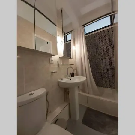 T2 Avec Jardin Et Proche Du Centre-ville *