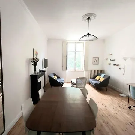 Apartment T2 Avec Jardin Et Proche Du Centre-ville